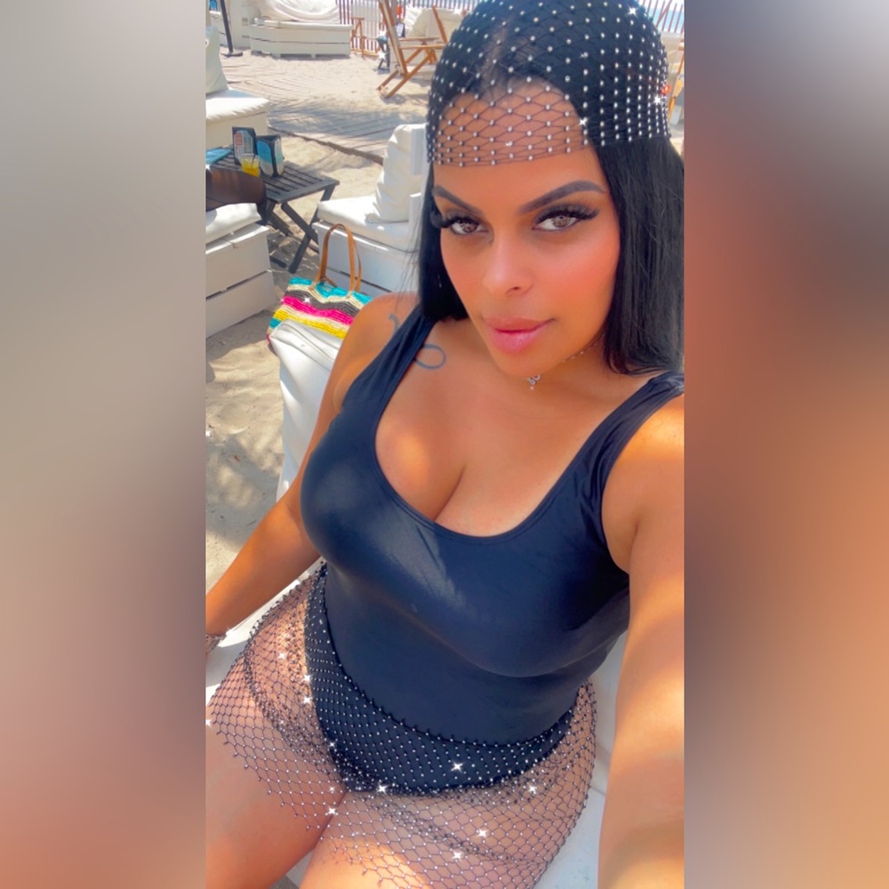 Meet your Posher, Denise